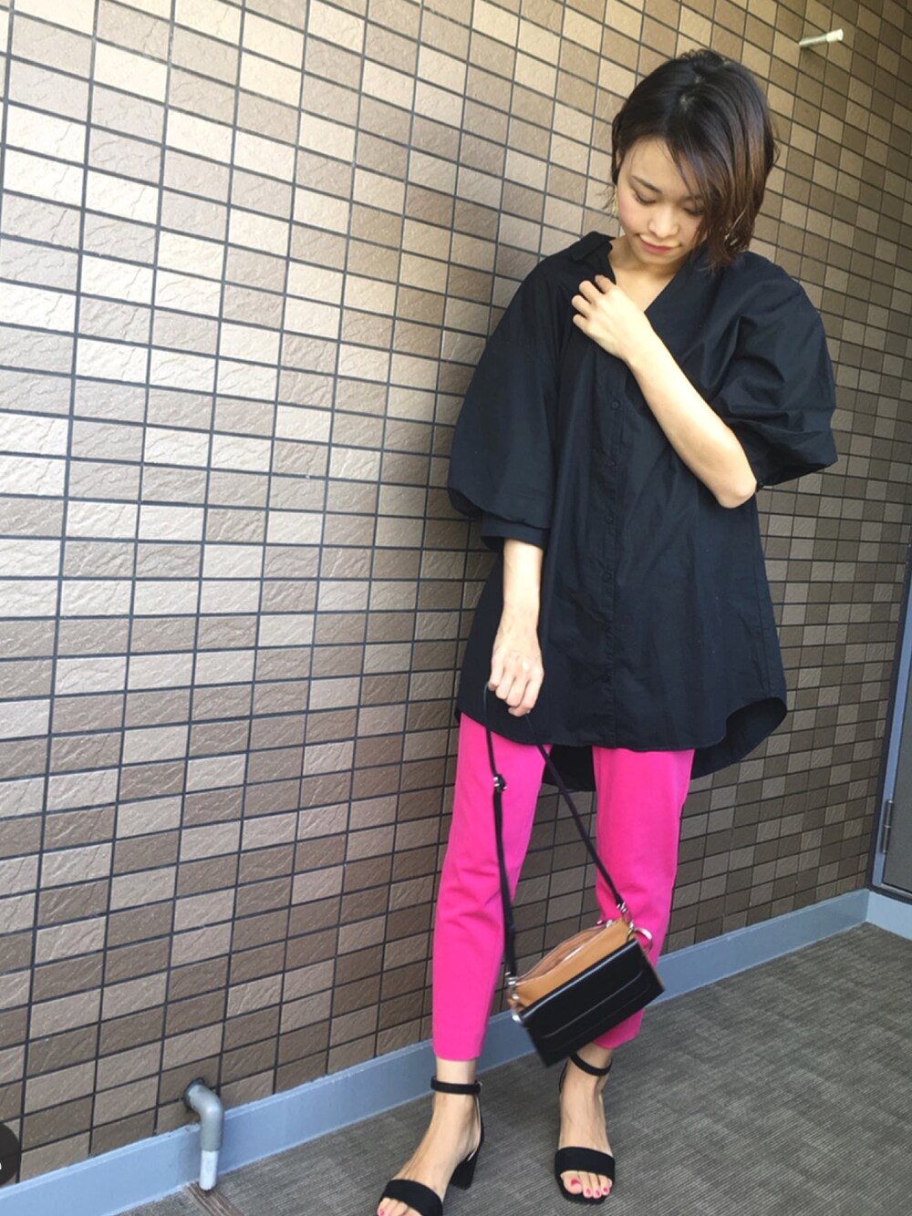 「大人カジュアル、パンツスタイル、ブラウス、秋服、秋のコーデ、大人コーデ、プチプラコーデ、ootd、outfit、シンプル」｜「ZARAのアイテム（シャツ/ブラウス、ブラック系）」を使った、きむさん（レディース・164cm）の秋コーディネートの1枚目の写真
