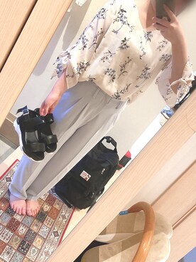 「UNIQLO（ユニクロ）のアイテム（パンツ、ブルー系）」を使った、瑠愛さん（レディース・152cm）の夏コーディネート