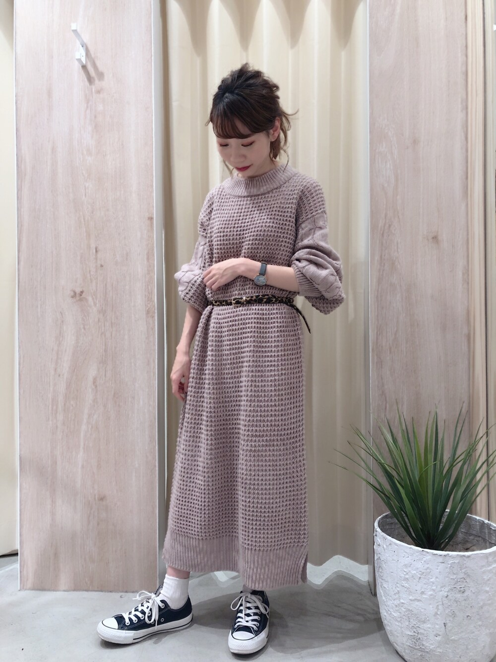 りーちゃんさんの「ワッフル編み袖ケーブルニットワンピース（natural couture）」を使ったコーディネート