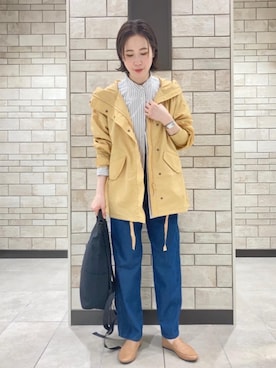 「機能性素材」｜「アイテム（マウンテンパーカー）」を使った、coenかつきさん（レディース・163cm）の春コーディネート