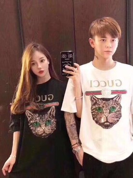 「GUCCI（グッチ）の【翌日発送】GUCCI (グッチ)  トップス  Ｔシャツ  半袖   カジュアル ima-605（Tシャツ/カットソー、その他）」を使った、vocalさん（レディース・169cm）の夏コーディネート