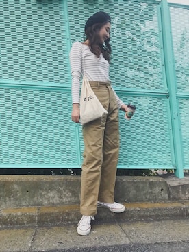 「THE SHINZONE（ザ　シンゾーン）のハイウエストチノパンツ（チノパンツ）」を使った、海下真夕さん（レディース・160cm）の秋コーディネート