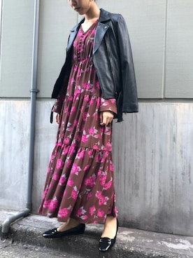 「フラワープリント」｜「アイテム（ライダースジャケット）」を使った、ABAHOUSE ONLINE LADIES_STAFFさん（レディース・157cm）の秋コーディネート