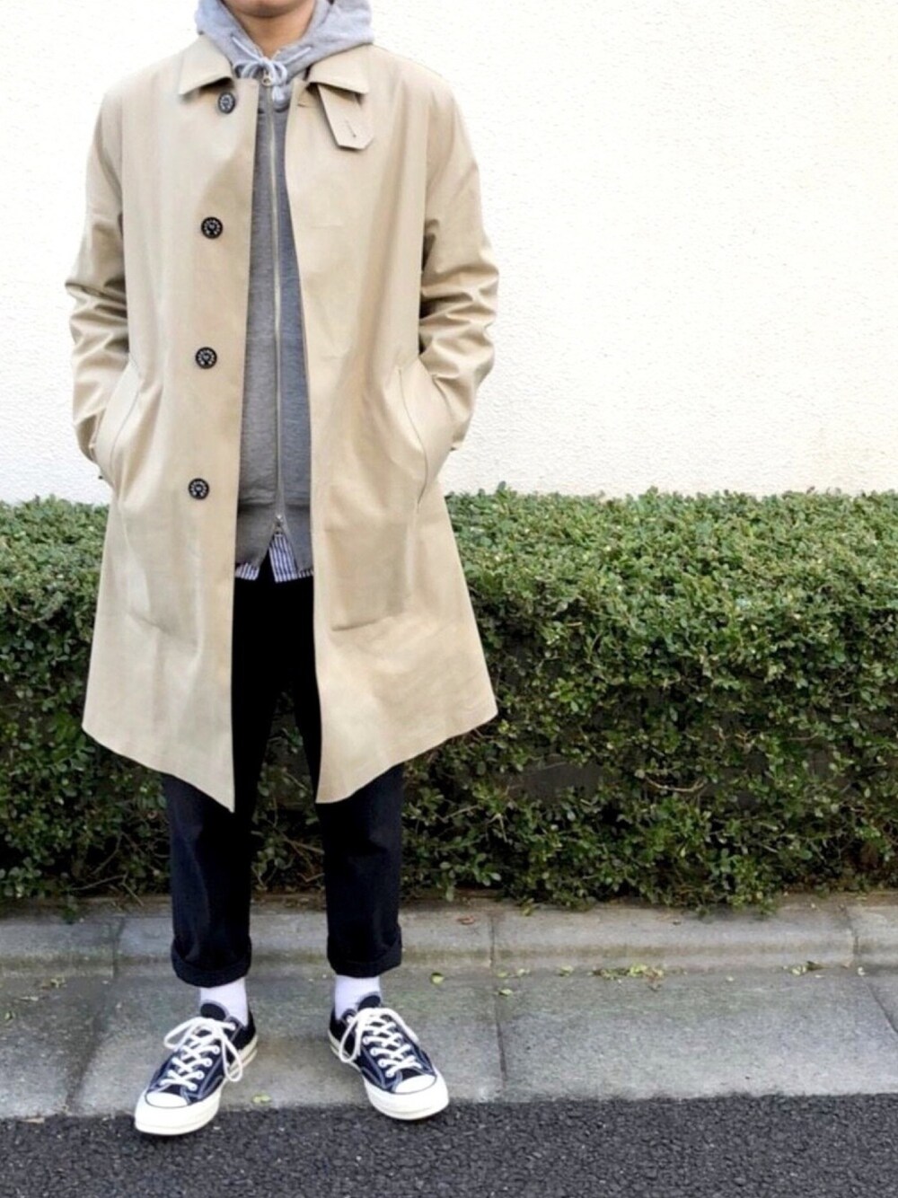 「ootd、冬、大人コーデ、オトナカジュアル、冬コーデ、スニーカー、お洒落さんとつながりたい、おしゃれさんと繋がりたい、いいね、save、フォローお願いします🤑、年末WEAR感謝祭」｜「MACKINTOSH LONDONのアイテム（ジャケット/アウター、ベージュ系）」を使った、3rdさん（メンズ・170cm）の冬コーディネートの1枚目の写真
