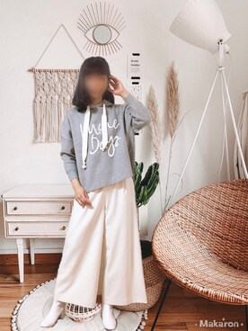 白ワイドパンツ のレディース人気ファッションコーディネート Wear