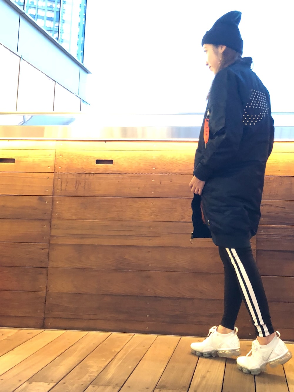 「sporty、ナイキ、ナージー(NERGY)、ナージー、NIKE、ブルゾン、MA-1、アスレジャー」｜「NERGYの【NIKE】NSW Parka Inslatd MA-1（ジャケット/アウター、ブルー系）」を使った、saeさん（レディース・148cm）の秋コーディネートの1枚目の写真