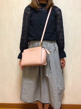 「MICHAEL KORS（マイケルコース）のSELMA ミディアム メッセンジャー（ショルダーバッグ）」を使った、aikaさん（レディース・157cm）の夏コーディネート