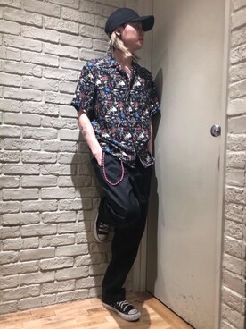 「アイテム（ウォレットチェーン、ピンク系）」を使った、Mitsuさん（メンズ・170cm）の春コーディネート
