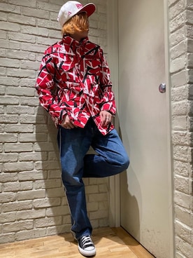 「アイテム（ミリタリージャケット、レッド系）」を使った、Mitsuさん（メンズ・170cm）の冬コーディネート