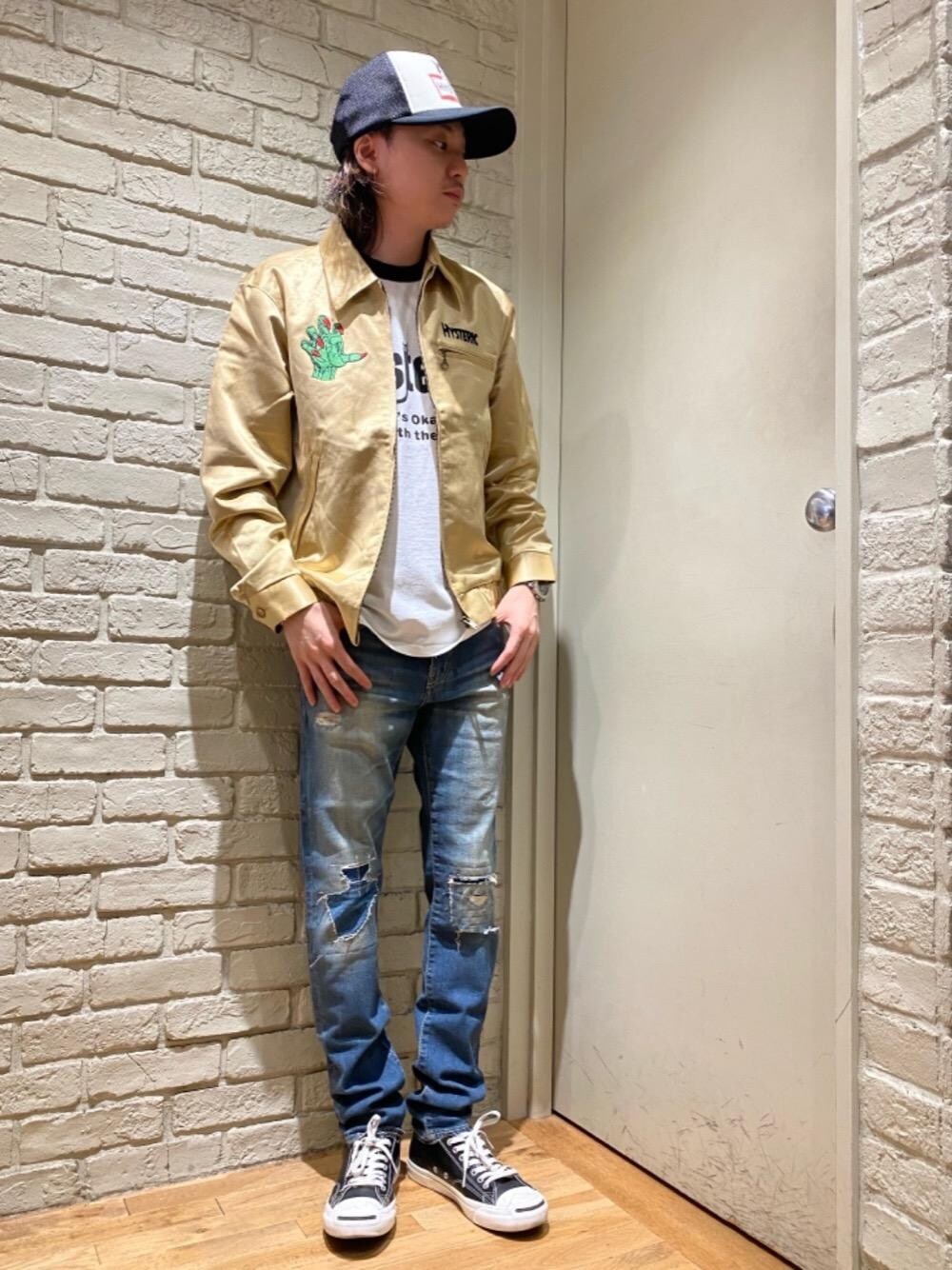 「ヒステリックグラマー、hysteric glamour」｜「HYSTERIC GLAMOURのKPR加工ISKOリメイクスリムデニムパンツ（デニムパンツ、ブルー系）」を使った、Mitsuさん（メンズ・170cm）の秋コーディネートの1枚目の写真