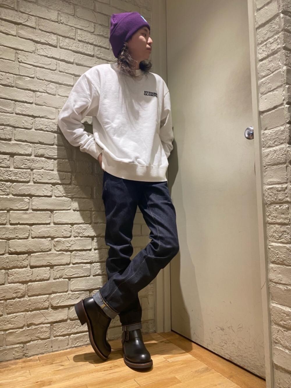 「スウェット、カジュアルコーデ、ヒステリックグラマー、でにむ、hysteric glamour」｜「HYSTERIC GLAMOURのデニムスリムストレートパンツ（デニムパンツ、ブルー系）」を使った、Mitsuさん（メンズ・170cm）の秋コーディネートの1枚目の写真