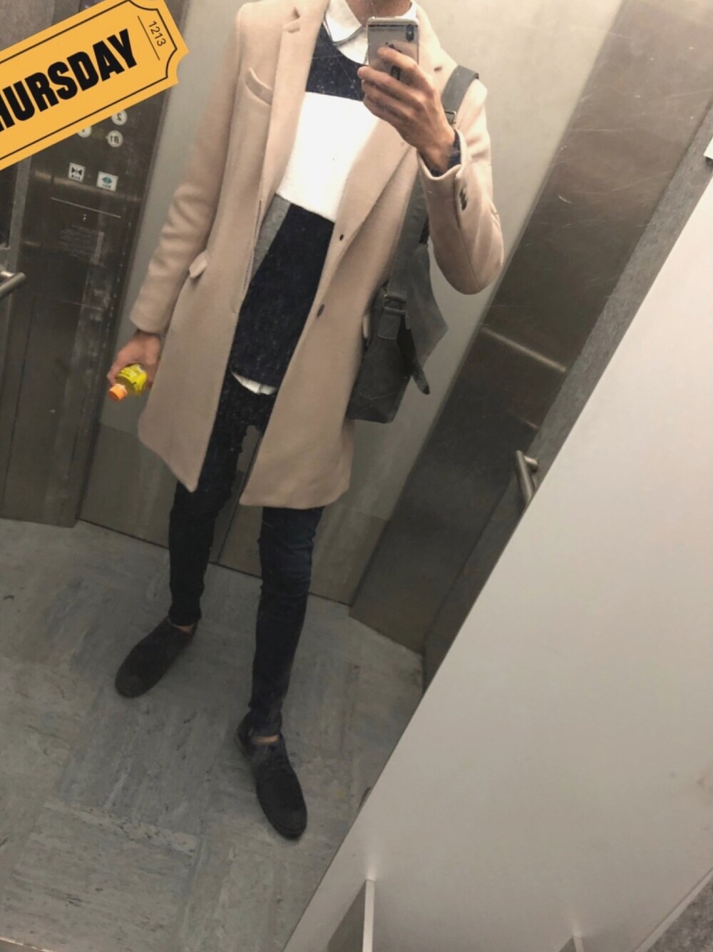 「シンプル、キレイめ、お洒落さんとつながりたい、チェスターコート、大学生、スキニーデニム、ootd、outfit」｜「GOSTAR DE FUGAのアイテム（チェスターコート、ベージュ系）」を使った、Claw2さん（メンズ・187cm）の冬コーディネートの1枚目の写真