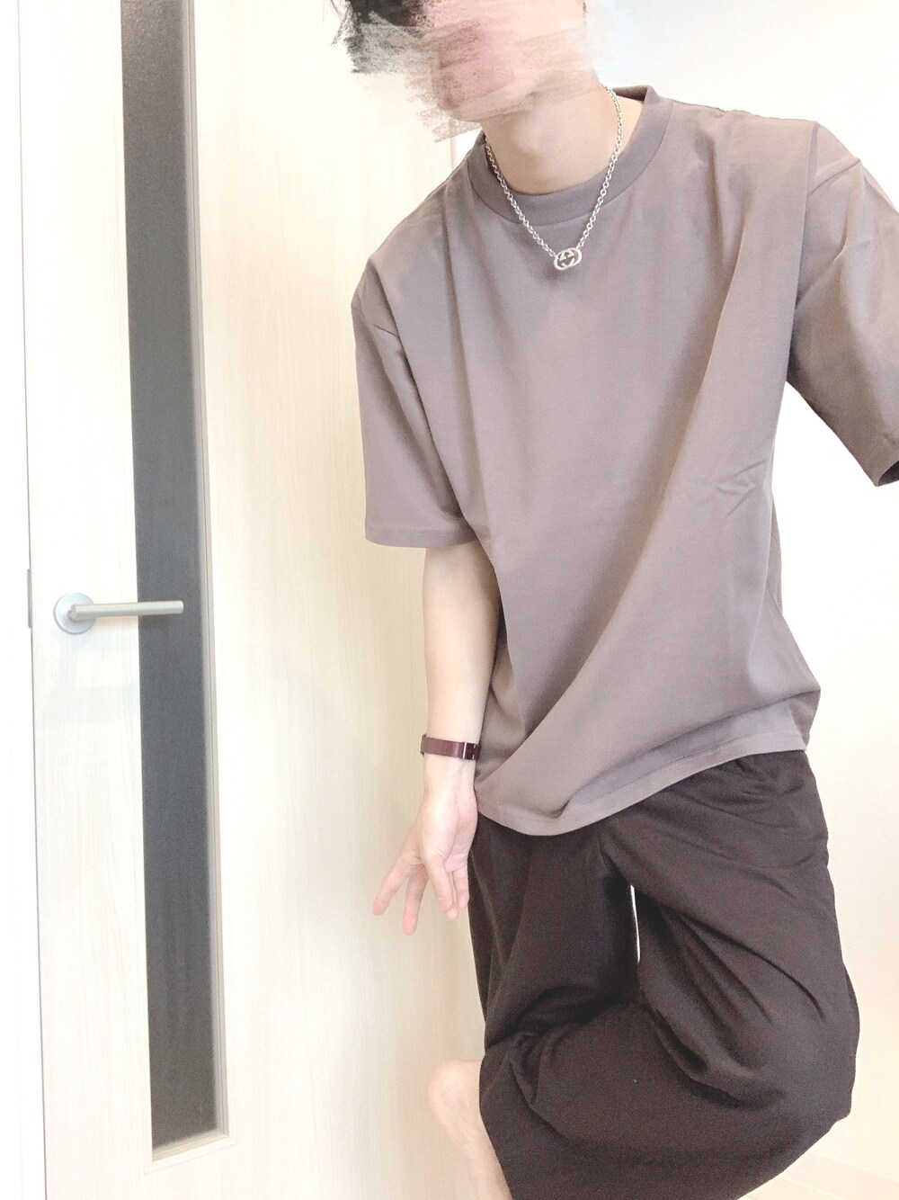 「夏コーデ、ゆるコーデ、ラフ」｜「WYM LIDNMの【WYM LIDNM】HEAVY WEIGHT BASIC BIG-TEE/カットソー（Tシャツ/カットソー、ブラウン系）」を使った、cocoさん（メンズ・170cm）の秋コーディネートの1枚目の写真