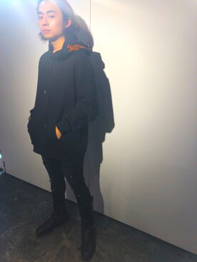 「B'2nd（ビーセカンド）のアイテム（パーカー）」を使った、YUSAKU KOGAさん（メンズ・167cm）の夏コーディネート