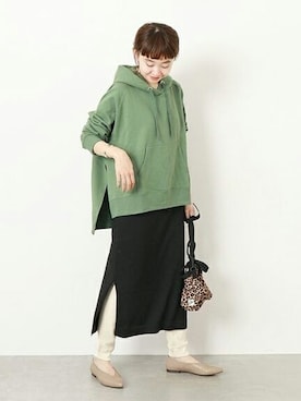 「アイテム（パーカー、グリーン系）」を使った、moritaさん（レディース・159cm）の夏コーディネート