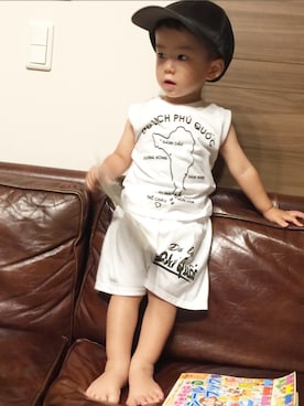 「ACNE（アクネ）のアイテム（キャップ）」を使った、DJ GAKUさん（キッズ・90cm）の夏コーディネート