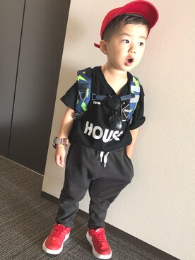 「F.C.Real Bristol（エフシーレアルブリストル）のアイテム」を使った、DJ GAKUさん（キッズ・100cm）の夏コーディネート