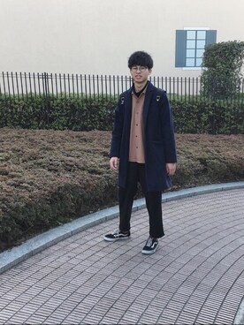 「SPINNS（スピンズ）のアイテム（チェスターコート）」を使った、兒玉学斗さん（メンズ・182cm）の冬コーディネート