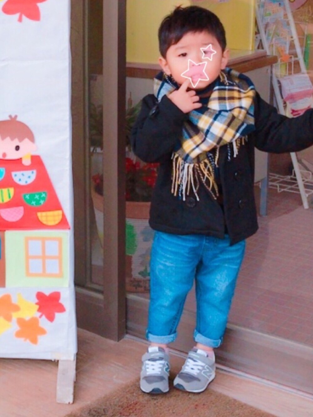 「おとこのこ、誕生日、4才、プティマイン(petit main)、オーシャンアンドグラウンド、ブランシェス、ニューバランス」｜「petit mainのボーダー柄タートルネックニット（ニット/セーター、ブラウン系）」を使った、ayamituさん（キッズ・100cm）の秋コーディネートの1枚目の写真