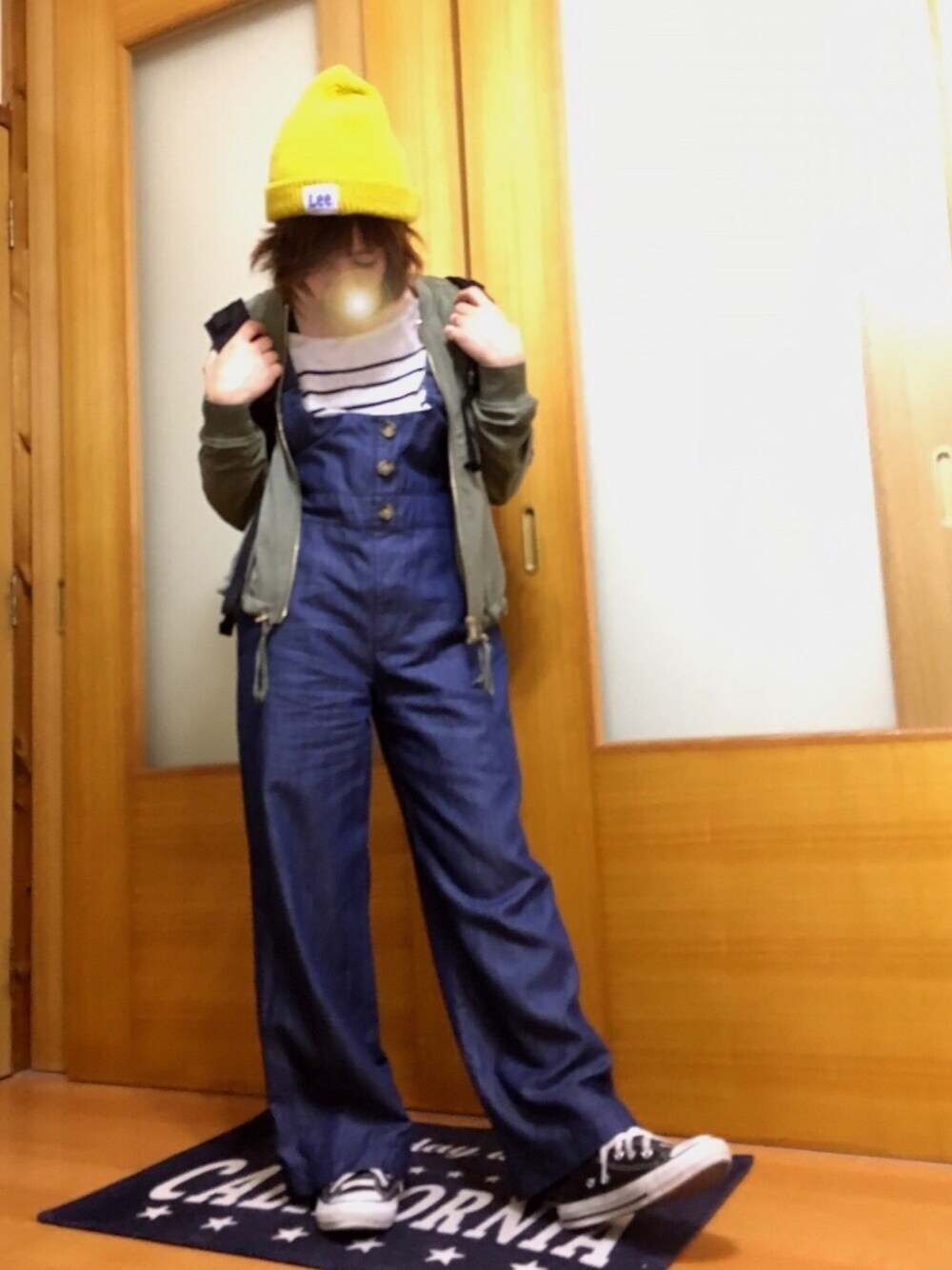 「ニット帽、オーバーオール、サロペット、山ガール」｜「Leeの【LEE】ニットワッチ（ニットキャップ/ビーニー、イエロー系）」を使った、ａiﾁｬﾝﾈﾙさん（レディース・151cm）の秋コーディネートの1枚目の写真