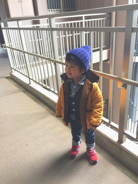 「アイテム（ニットキャップ/ビーニー、ブルー系）」を使った、KEN太さん（キッズ・90cm）の冬コーディネート