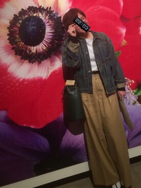 「usedのお父さんの借り物（デニムジャケット、ブルー系）」を使った、marukoさん（レディース・161cm）の春コーディネート