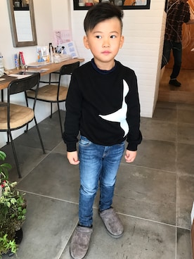 「MSGM（エムエスジーエム）のアイテム（スウェット）」を使った、A YOOさん（キッズ・120cm）の冬コーディネート