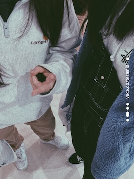 「stussy」｜「アイテム（サロペット/オーバーオール）」を使った、com.さん（レディース・154cm）の春コーディネート