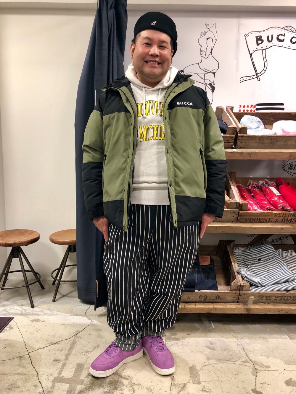「ぽっちゃり、ポチャイリッシュ、ポチャメン、ぽっちゃりコーデ、ミスターベイブ、Mr.Babe、デブでもオシャレ」｜「BUCCA 44のアイテム（マウンテンパーカー、グリーン系）」を使った、takayukiさん（メンズ・176cm）の冬コーディネートの1枚目の写真