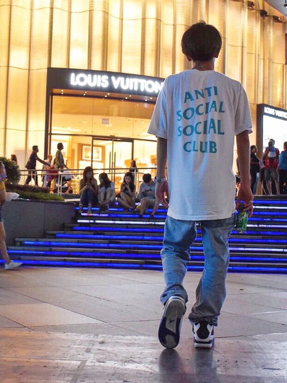ショウゴ｜ANTI SOCIAL SOCIAL CLUBのTシャツ・カットソーを使ったコーディネート - WEAR