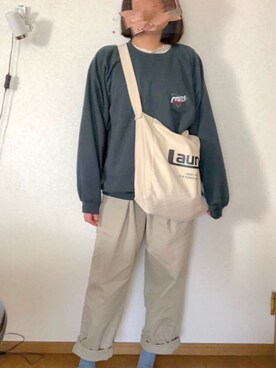 「usedのアイテム（スウェット、グリーン系）」を使った、Eさん（レディース・167cm）の春コーディネート