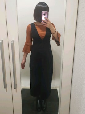 「黒スカート」｜「アイテム（オールインワン・サロペット）」を使った、sakkoさん（レディース・156cm）の冬コーディネート