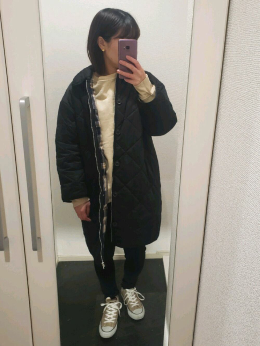 「キルティングコート」｜「Mila Owenのアイテム（ノーカラーコート、ブラック系）」を使った、sakkoさん（レディース・156cm）の冬コーディネートの1枚目の写真