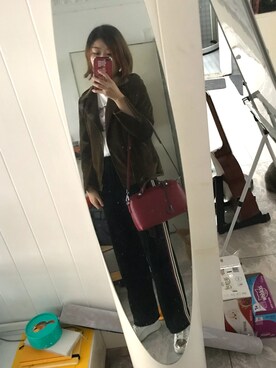 「FENDI（フェンディ）のアイテム（ショルダーバッグ、レッド系）」を使った、吕咯咯LoLoLv_さん（レディース）の春コーディネート