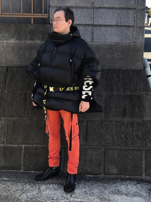 DIESEL BLACK GOLDのポンチョを使った人気ファッションコーディネート