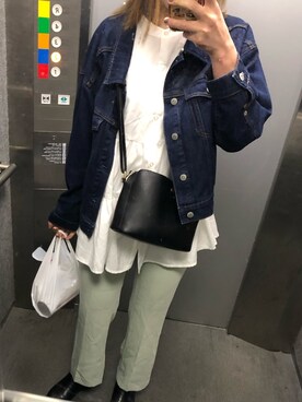 「LOWRYS FARM（ローリーズファーム）のセンタープレスカラーフレアパンツ　870189（その他パンツ）」を使った、ひろえさん（レディース・163cm）の春コーディネート