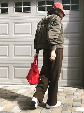 「BEAMS」｜「アイテム（MA-1）」を使った、rioさん（レディース・157cm）の春コーディネート