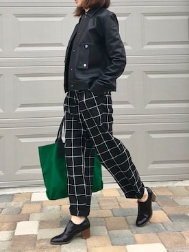 「HELMUT LANG（ヘルムートラング）のアイテム（その他アウター）」を使った、rioさん（レディース・157cm）の春コーディネート