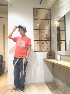 「アイテム（スリッポン、シルバー系）」を使った、ヤマカワテルオさん（メンズ・168cm）の夏コーディネート