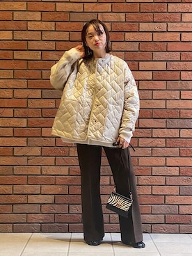 「ブラウンパンツ」｜「アイテム（その他アウター）」を使った、駒谷さん（レディース・160cm）の秋コーディネート