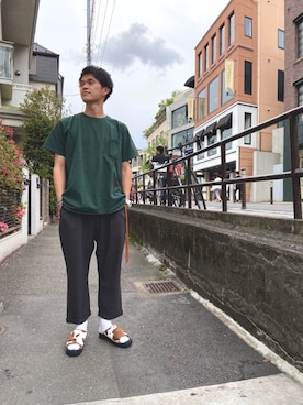「AlexanderLeeChang（アレキサンダーリーチャン）のアイテム（ソックス/靴下）」を使った、小野　隼ノ介さん（メンズ・178cm）の夏コーディネート