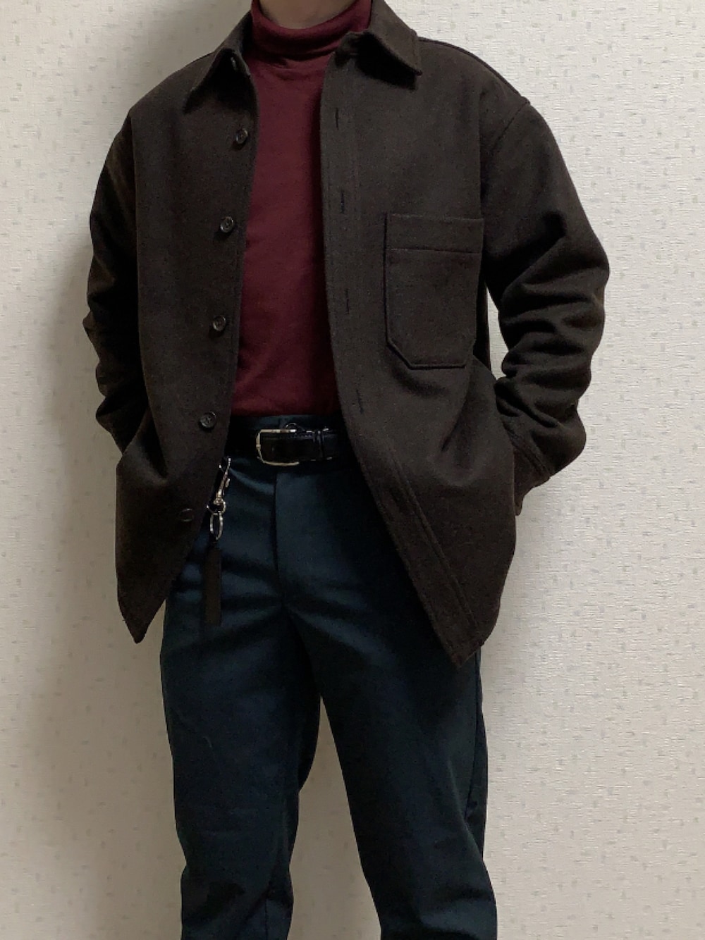 「オトナカジュアル、きれいめカジュアル、ジャケット、秋のコーデ、カジュアルコーデ、UNIQLO、GU、プチプラ、低身長」｜「UNIQLOのソフトタッチタートルネックT（長袖）（Tシャツ/カットソー、レッド系）」を使った、ゆうたさん（メンズ・158cm）の秋コーディネートの1枚目の写真