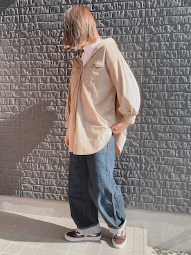 「UNIQLO（ユニクロ）のハイライズワイドストレートジーンズ（デニムパンツ）」を使った、あさぽんさん（レディース・160cm）の秋コーディネート