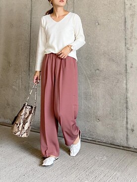 「BITTOKO（ビットコ）のアイテム（パンツ）」を使った、mikaさん（レディース・157cm）の秋コーディネート