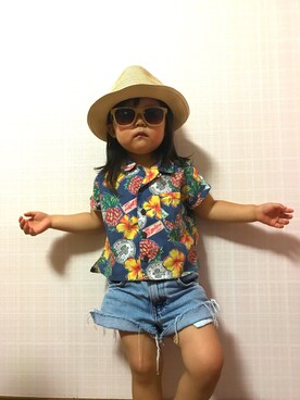 「Levi's（リーバイス）のアイテム（パンツ、ブルー系）」を使った、saaachanさん（キッズ）の夏コーディネート
