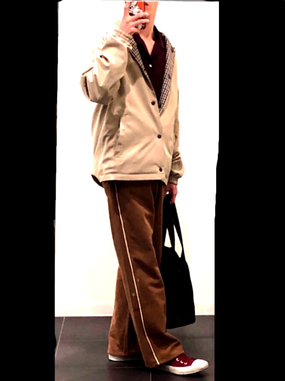 「UNITED TOKYOのアイテム（シャツ/ブラウス、パープル系）」を使った、レンレンさん（メンズ・165cm）の秋コーディネートの1枚目の写真