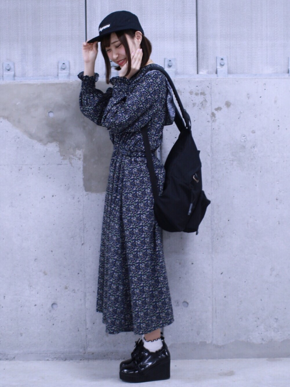 「ロングワンピース、supreme、BEAMS、おしゃれさんと繋がりたい」｜「GORGEのアイテム（ワンピース、グリーン系）」を使った、もえちゃそさん（レディース・156cm）の春コーディネートの1枚目の写真
