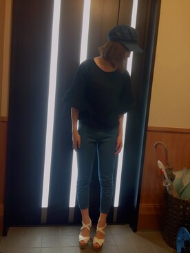 「one way（ワンウェイ）のアイテム（シューズ）」を使った、一葉さん（レディース・165cm）の春コーディネート