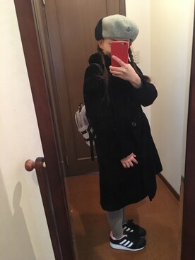 「Vivienne Westwood（ヴィヴィアンウエストウッド）のアイテム（ハンチング/ベレー帽、その他）」を使った、岡崎   智さん（レディース）の冬コーディネート