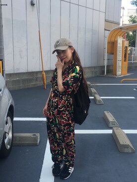 「X-girl（エックスガール）のアイテム（シャツ/ブラウス、その他）」を使った、岡崎   智さん（レディース）の夏コーディネート
